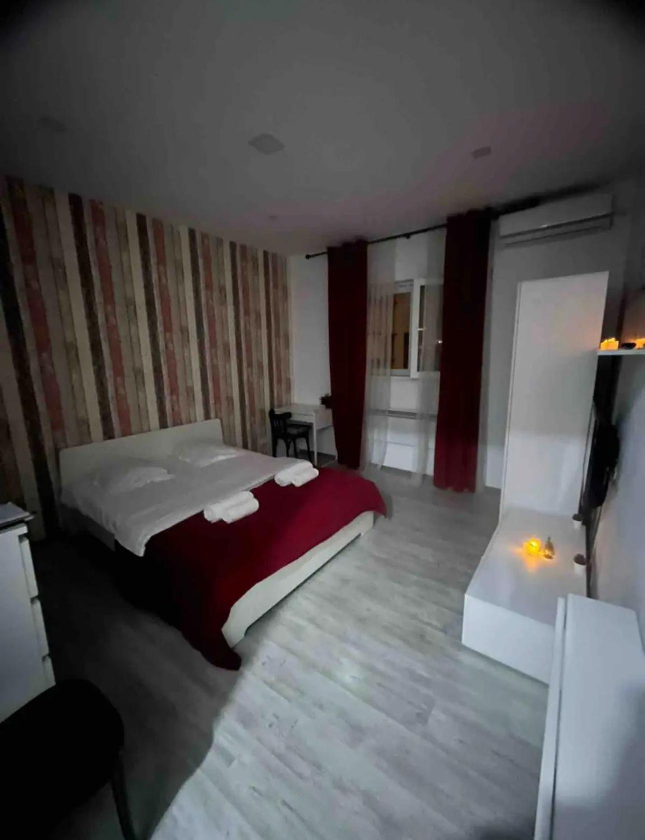 Amazing Location In The City Center Bucharest Exterior photo