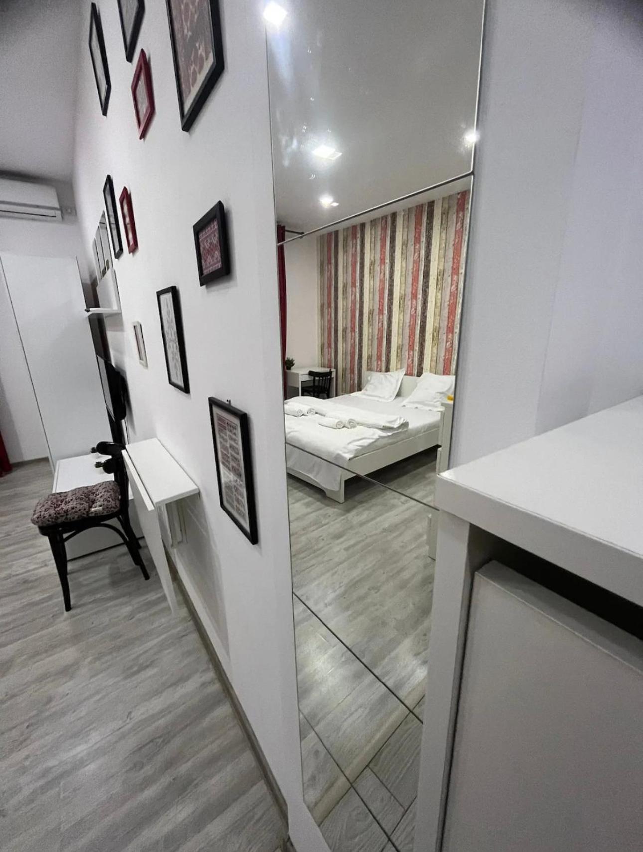Amazing Location In The City Center Bucharest Exterior photo